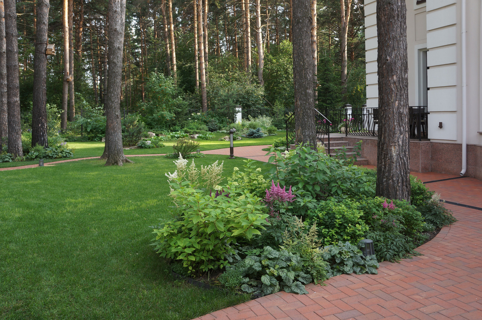 Белая усадьба