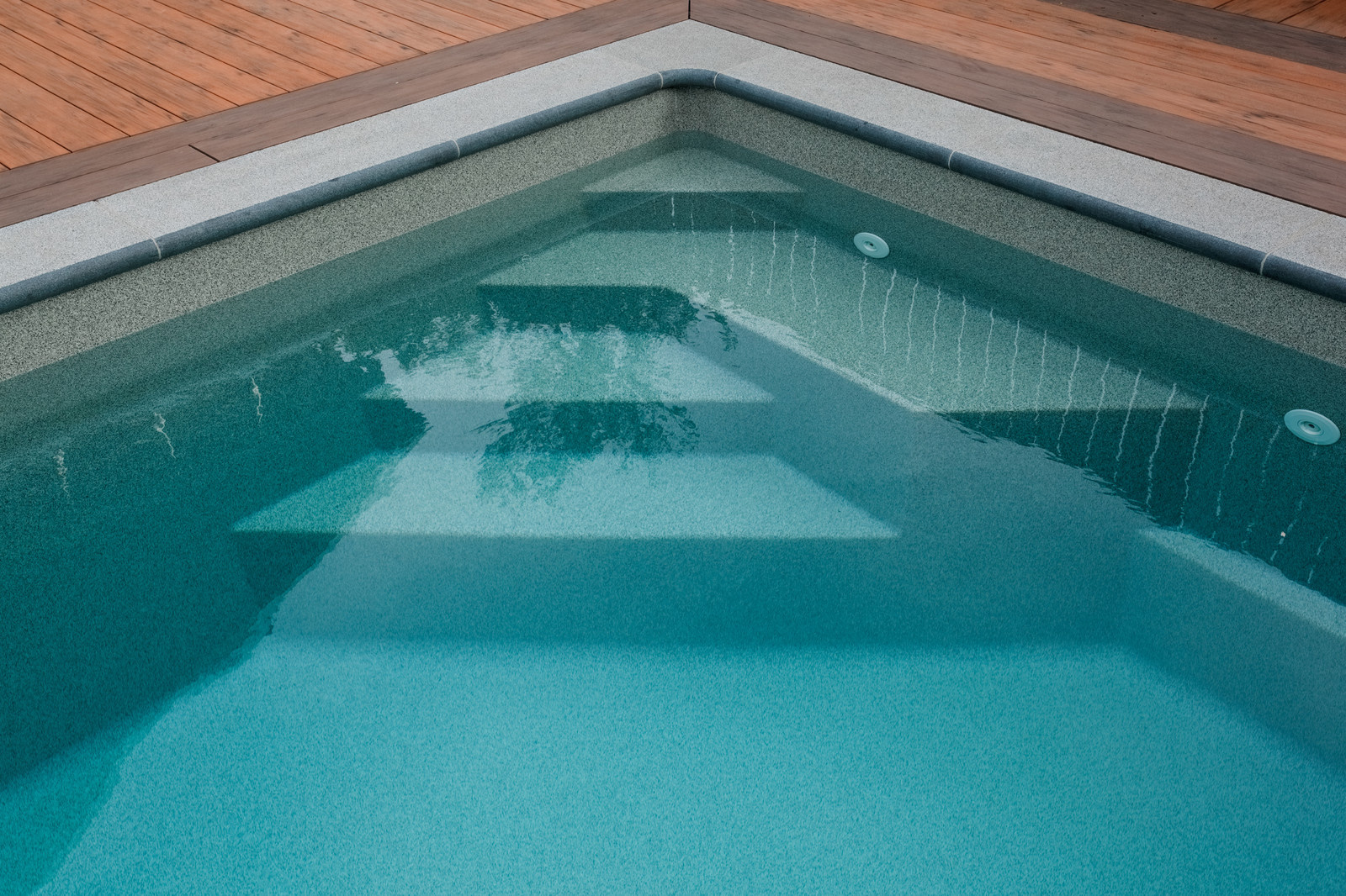 Бассейн на даче