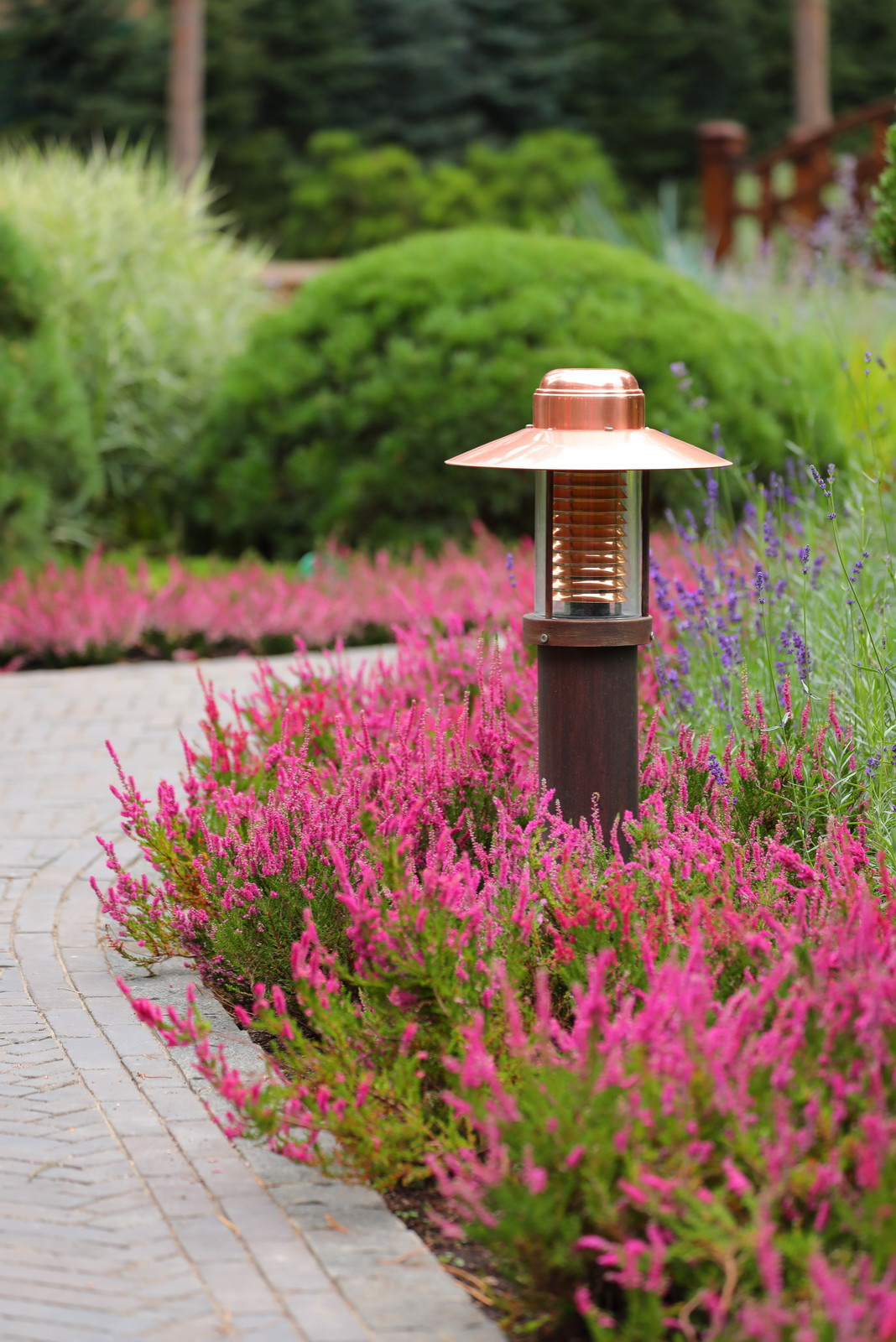 Коттеджный сад в Барвихе (дизайн и исполнение компании "Imperial Garden")