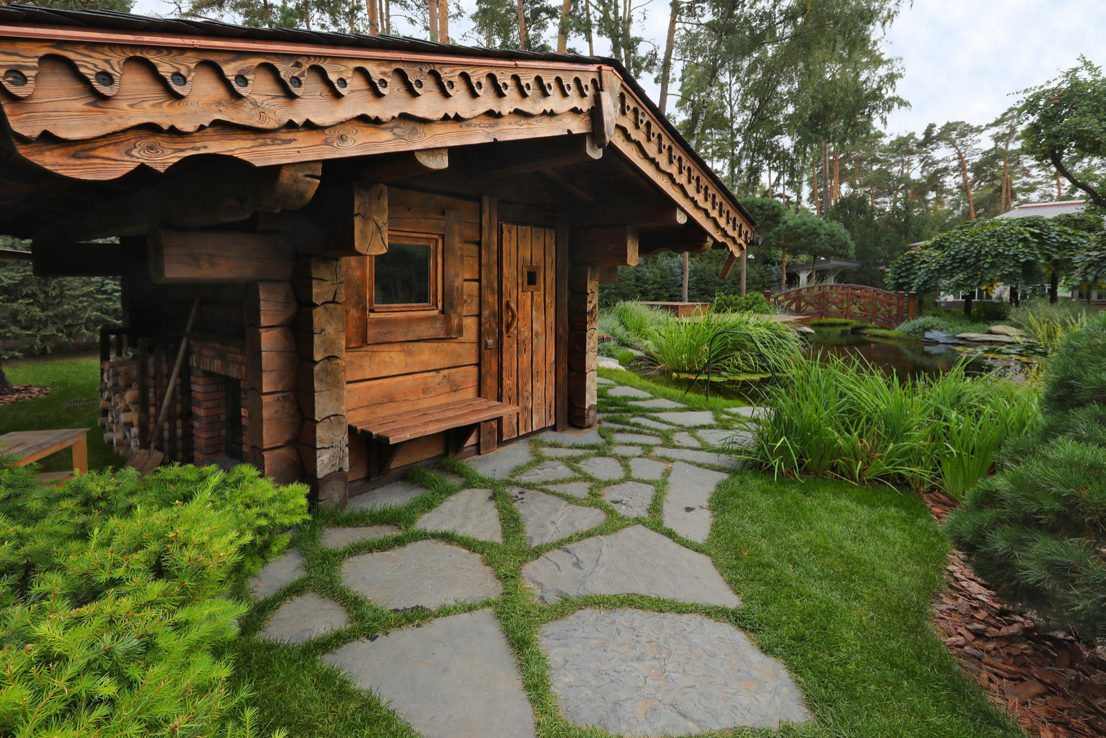 Коттеджный сад в Барвихе (дизайн и исполнение компании "Imperial Garden")