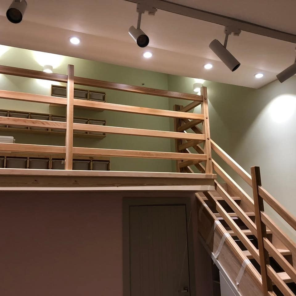 Деревянная  лестница