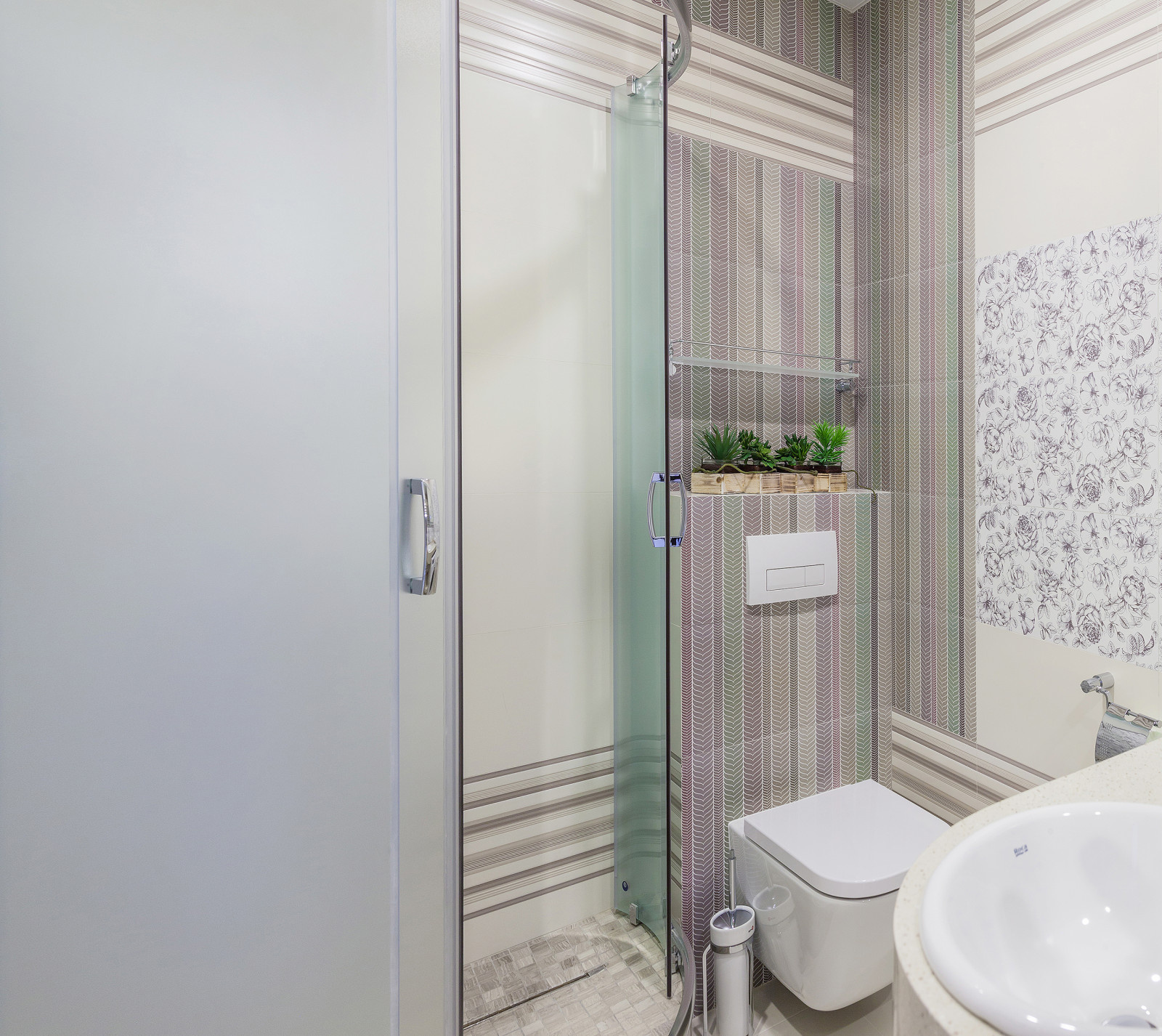 Современная квартира в светлых тонах