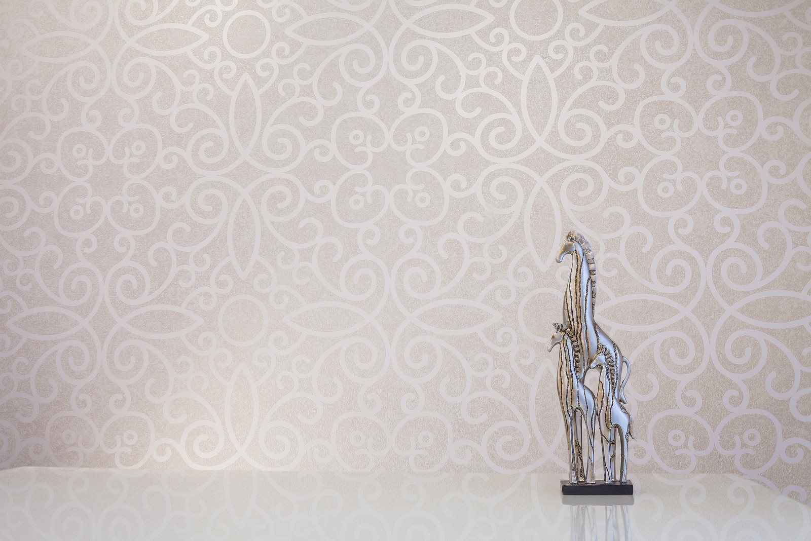 Современная квартира в светлых тонах