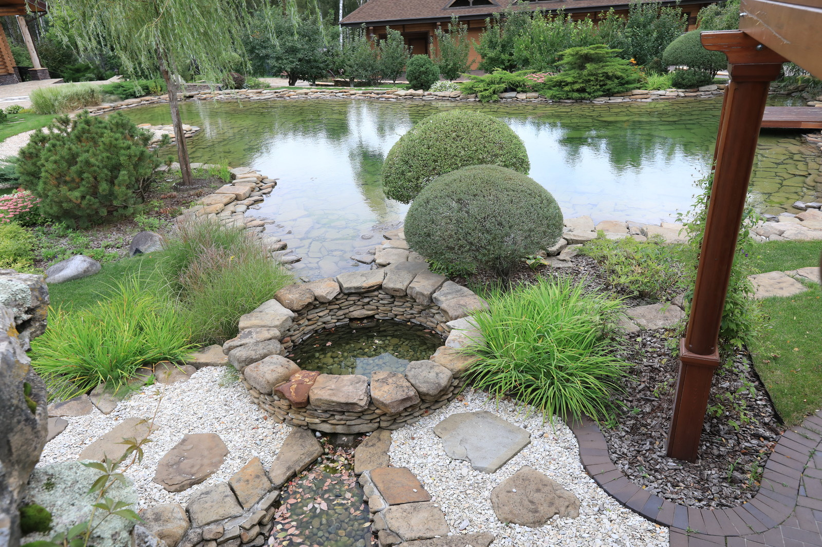 Сказочный мир в предместье Орла