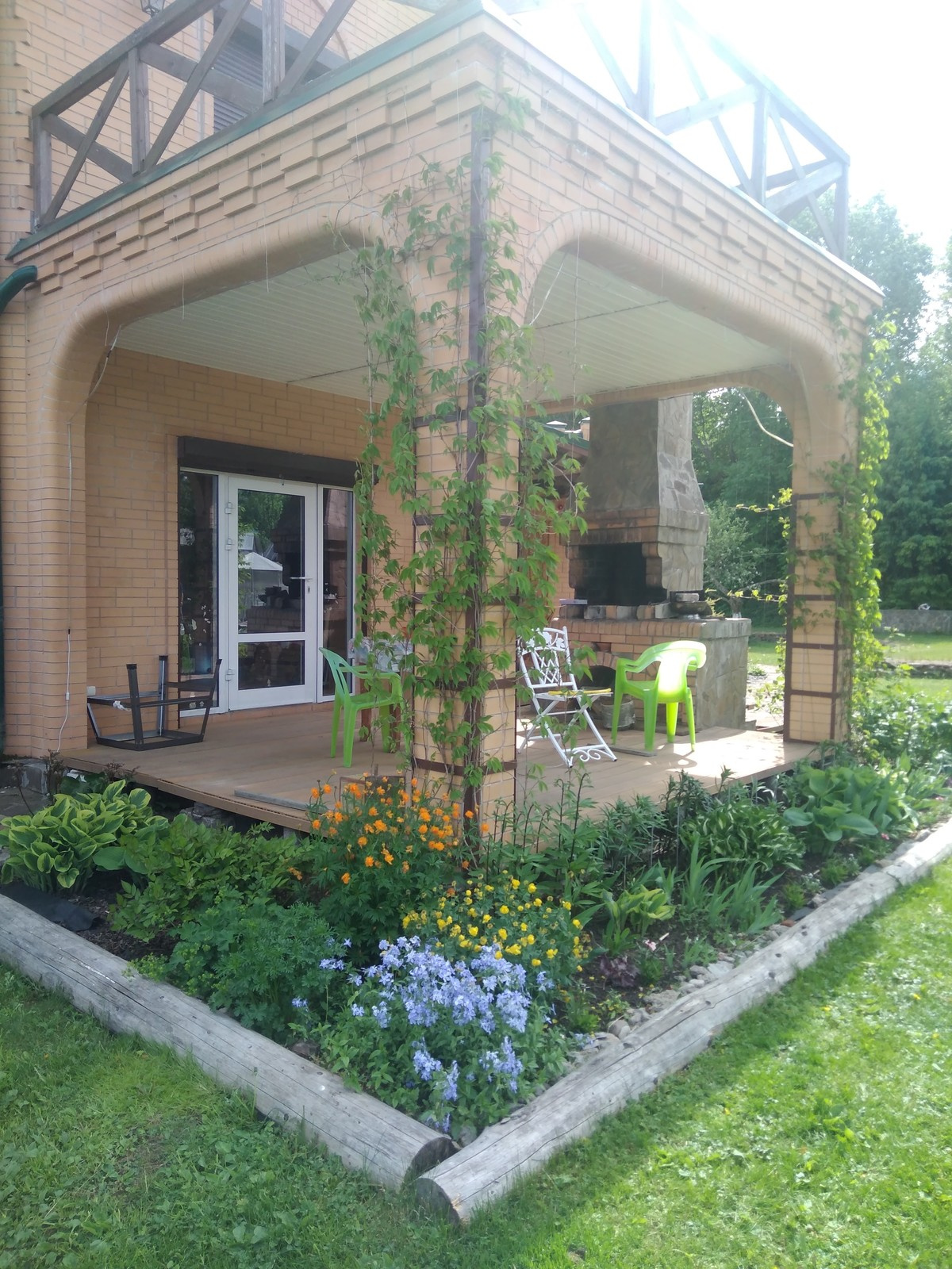 Фотографии готовых садов