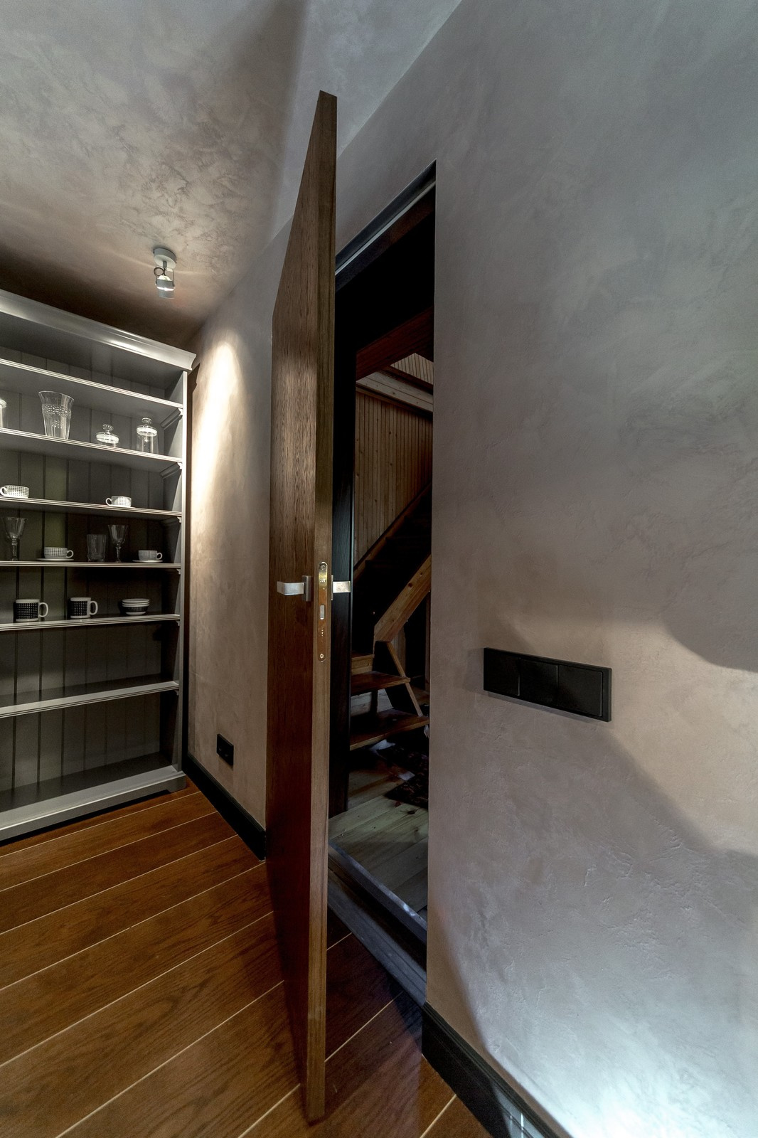 Шелковистая декоративная краска Umana Seta итальянской фабрики LOGGIA ❤