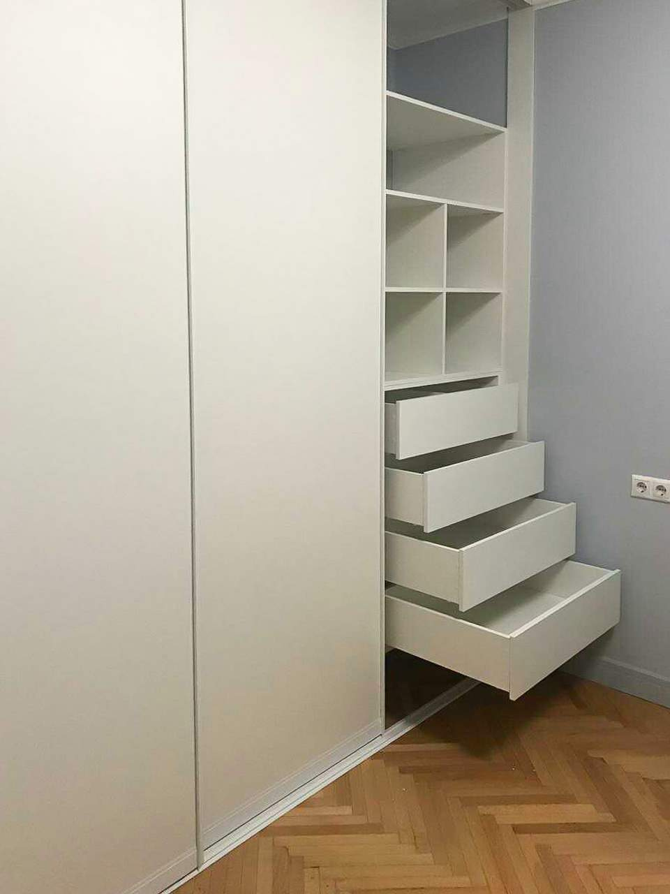 Шкаф-купе raumplus