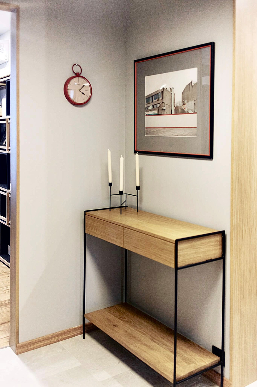 Oak & white