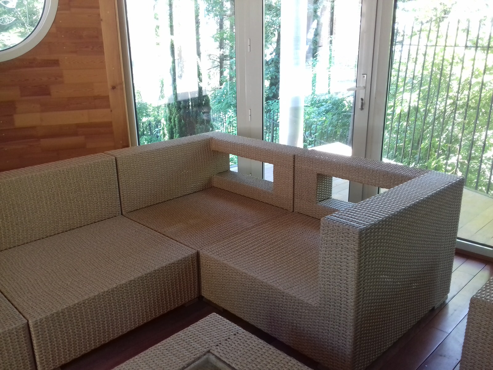 Плетеная мебель для террасы