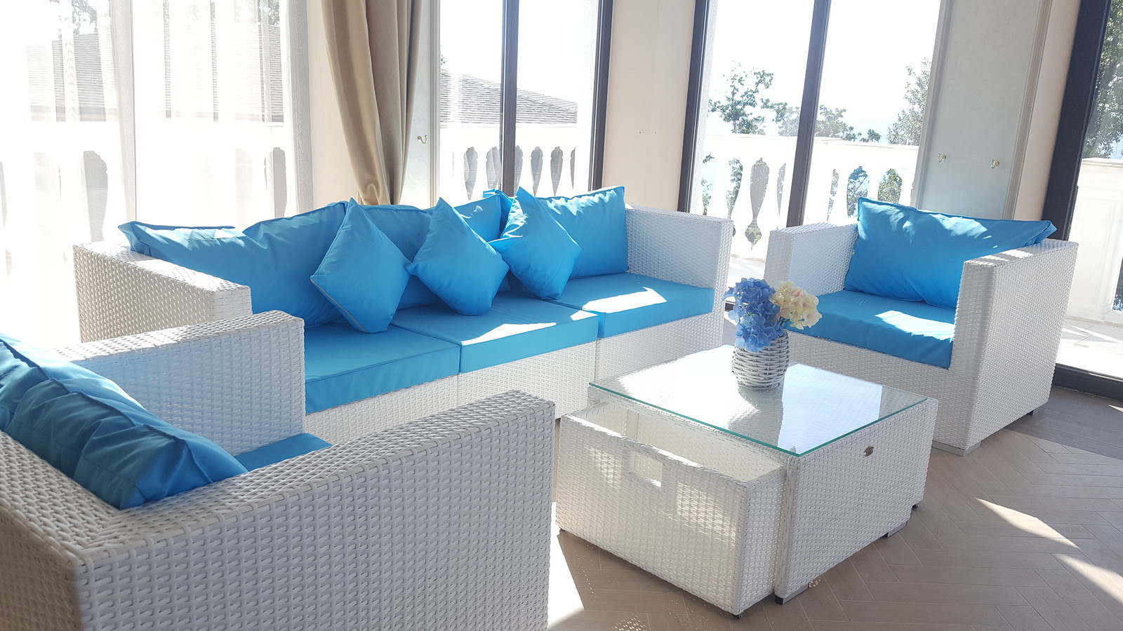 Комплект модульной мебели из искусственного ротанга для террасы