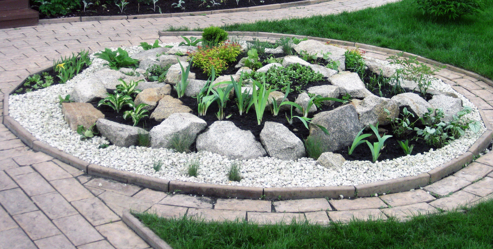 Цветники и композиции