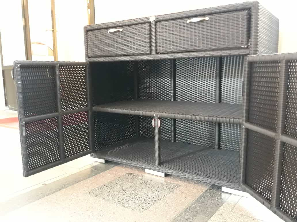 Комод из искусственного ротанга