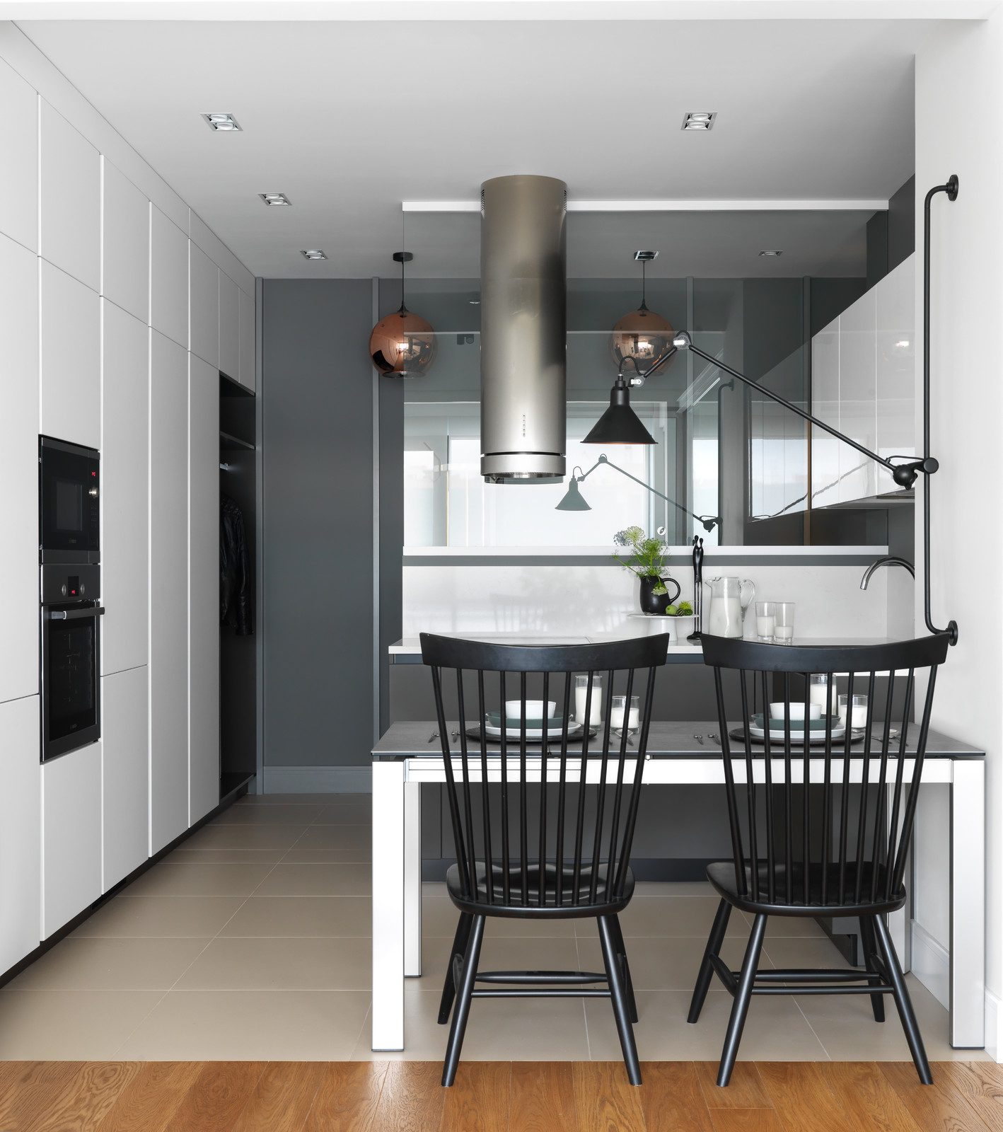 Студия для молодой девушки