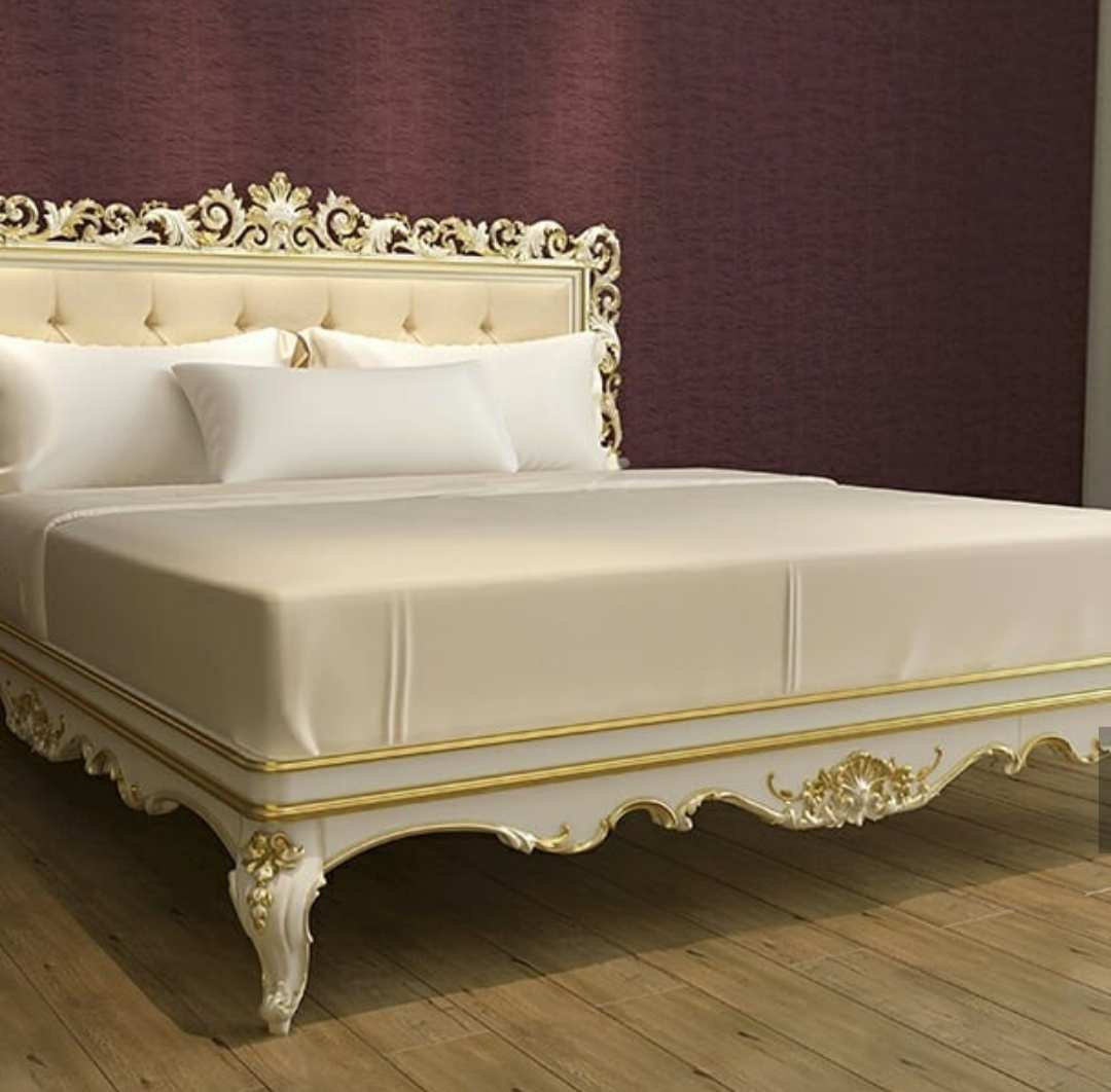 Обложка проекта: Оформление кровати в спальне.