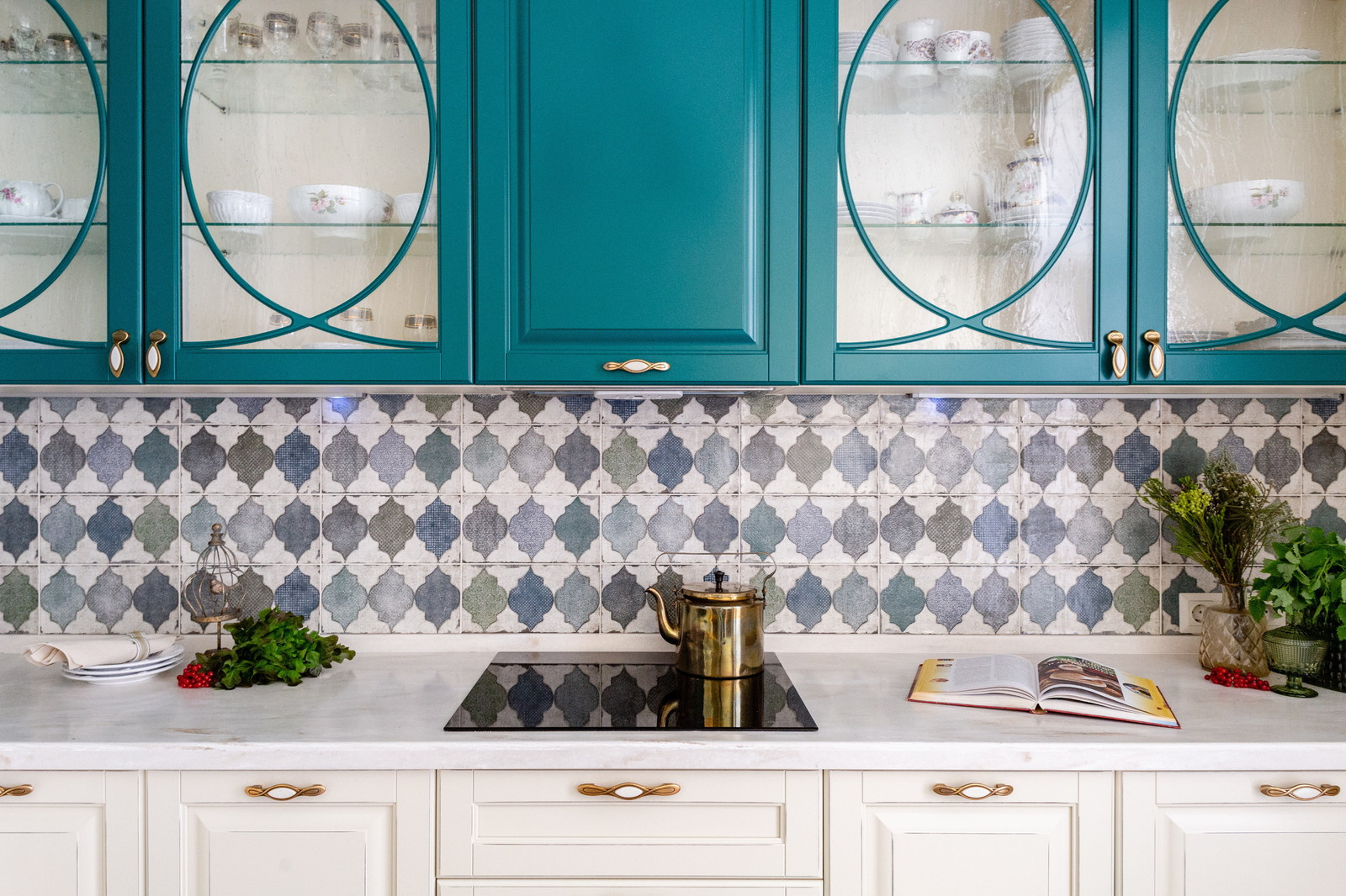 Кухня-гостиная в проекте "Лесная Зелень"