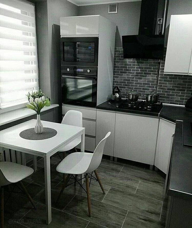 Обложка проекта: Дельфинарий