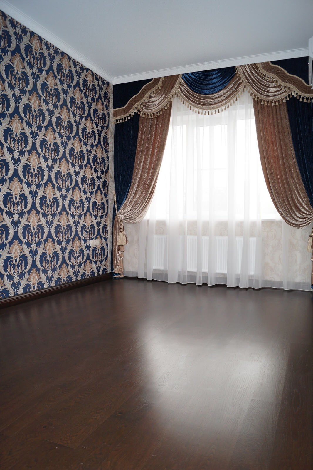 Игорь Пахомов