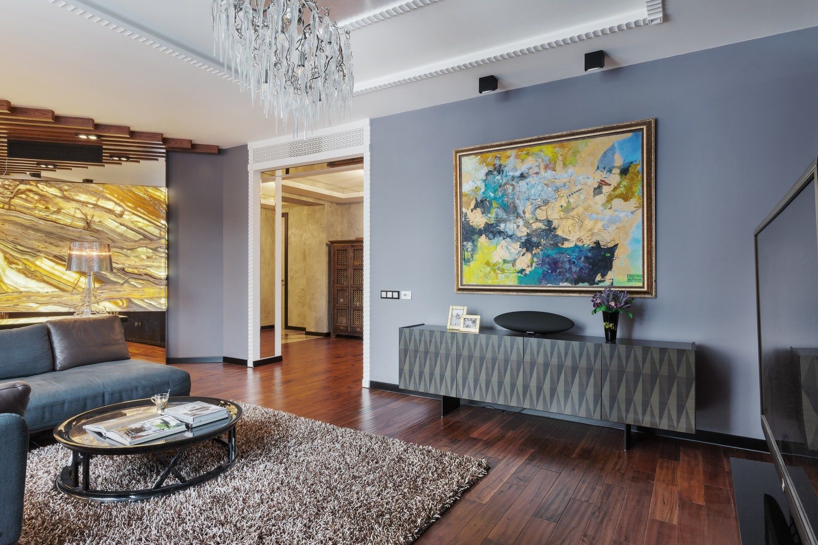 6 картин и 1 граффити