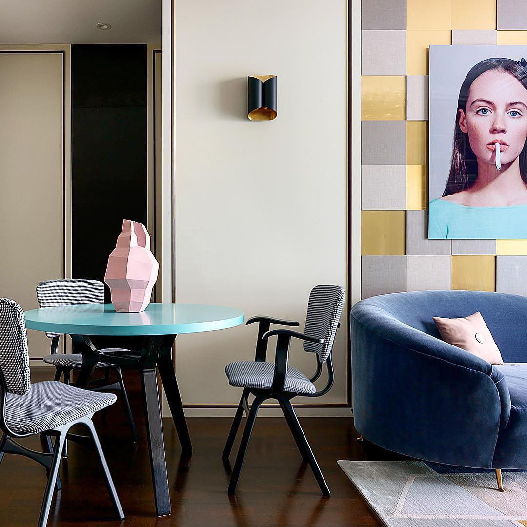 Стол Taby в проекте Елены Симкиной на страницах журнала AD Russia