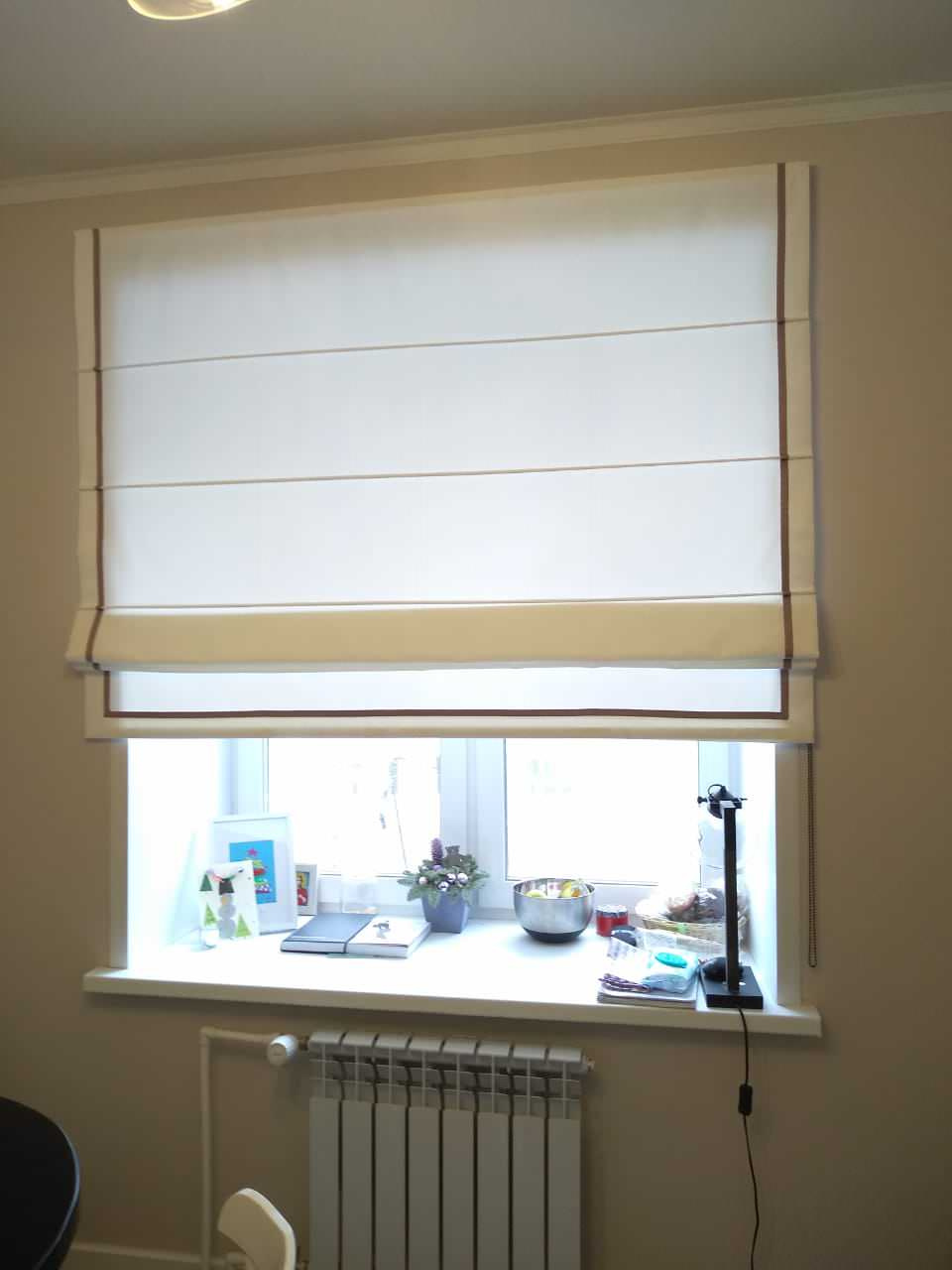 Обложка проекта: лаконичная римская штора