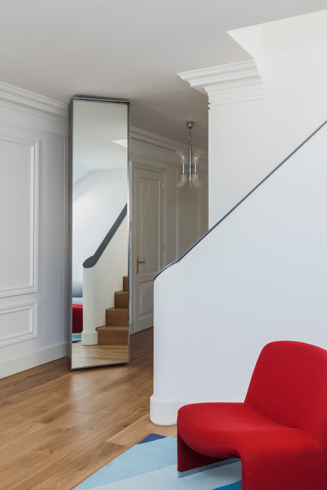 Houzz тур: Двухуровневая квартира, в которой нашли ещё одно окно