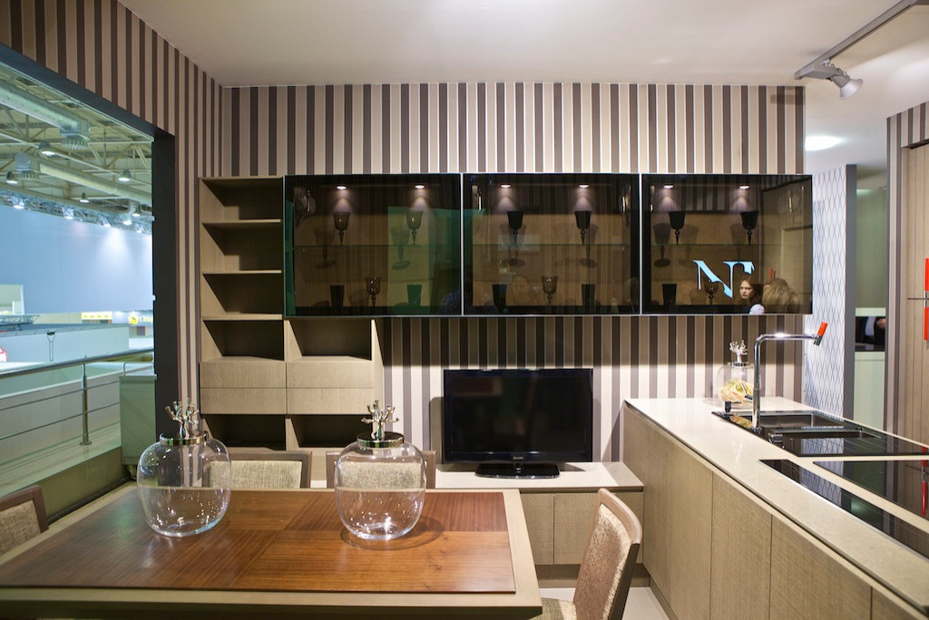 Фоновое изображение профиля ANNA HOOP