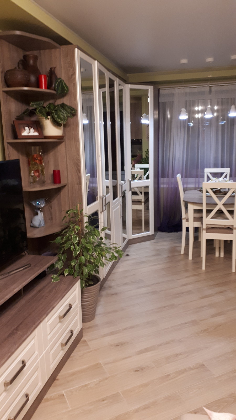 Фоновое изображение профиля ООО "ИНТЕРЬЕРУС"