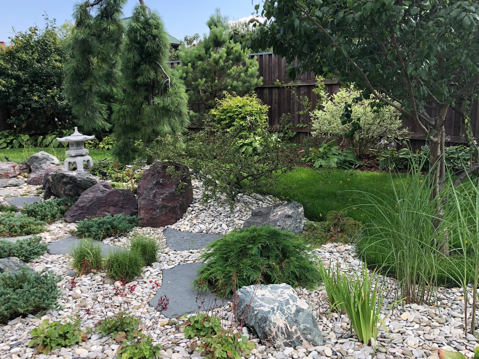 Студия ландшафтного дизайна Gardens Desi Gardens