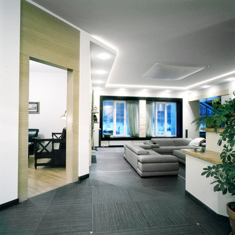 Обложка проекта: Реконструкция фасада и интерьер загородного дома в Семивраги.