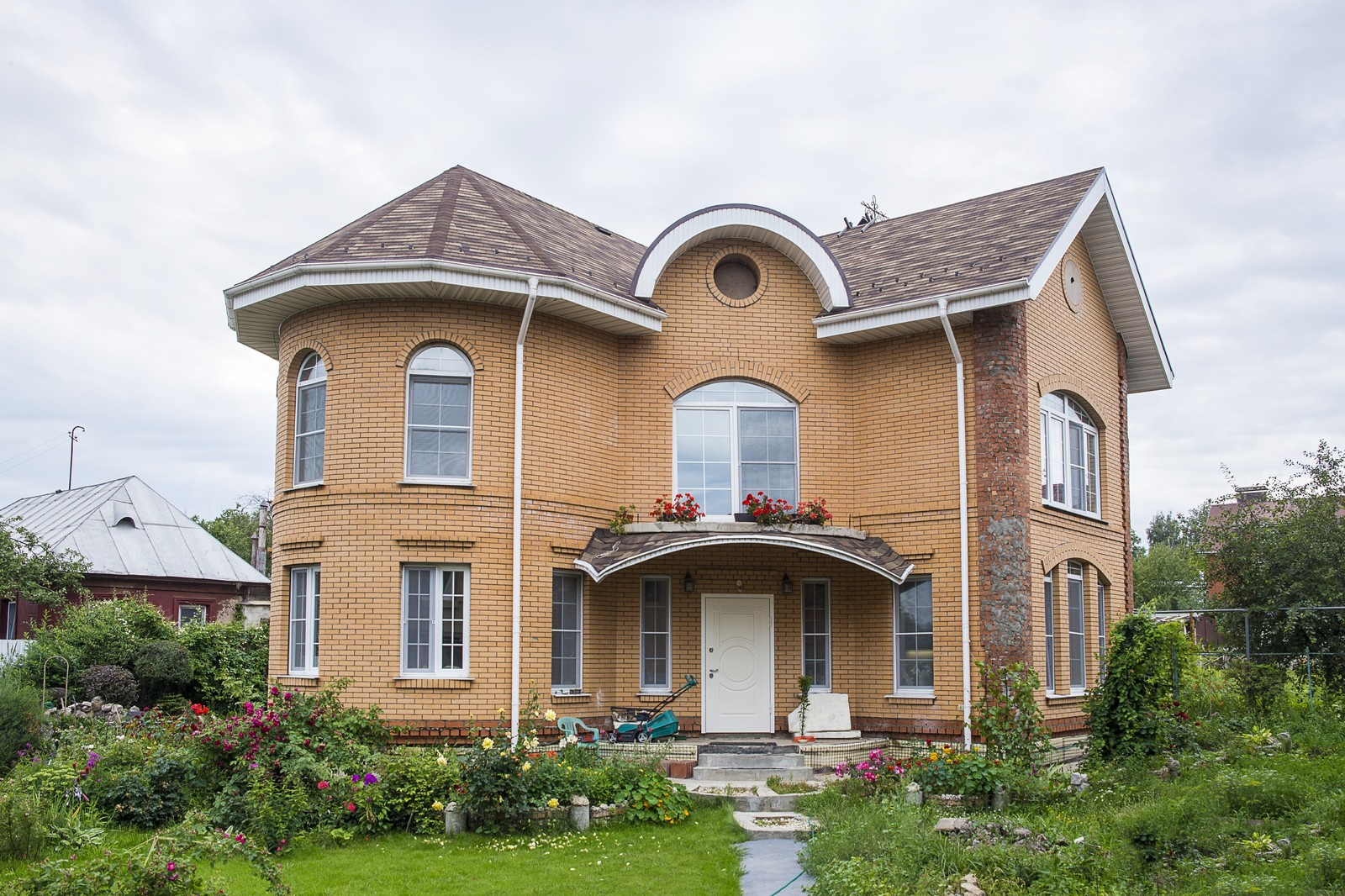 ПРОЕКТЫ И СТРОИТЕЛЬСТВО ООО СТРОЙКОМ