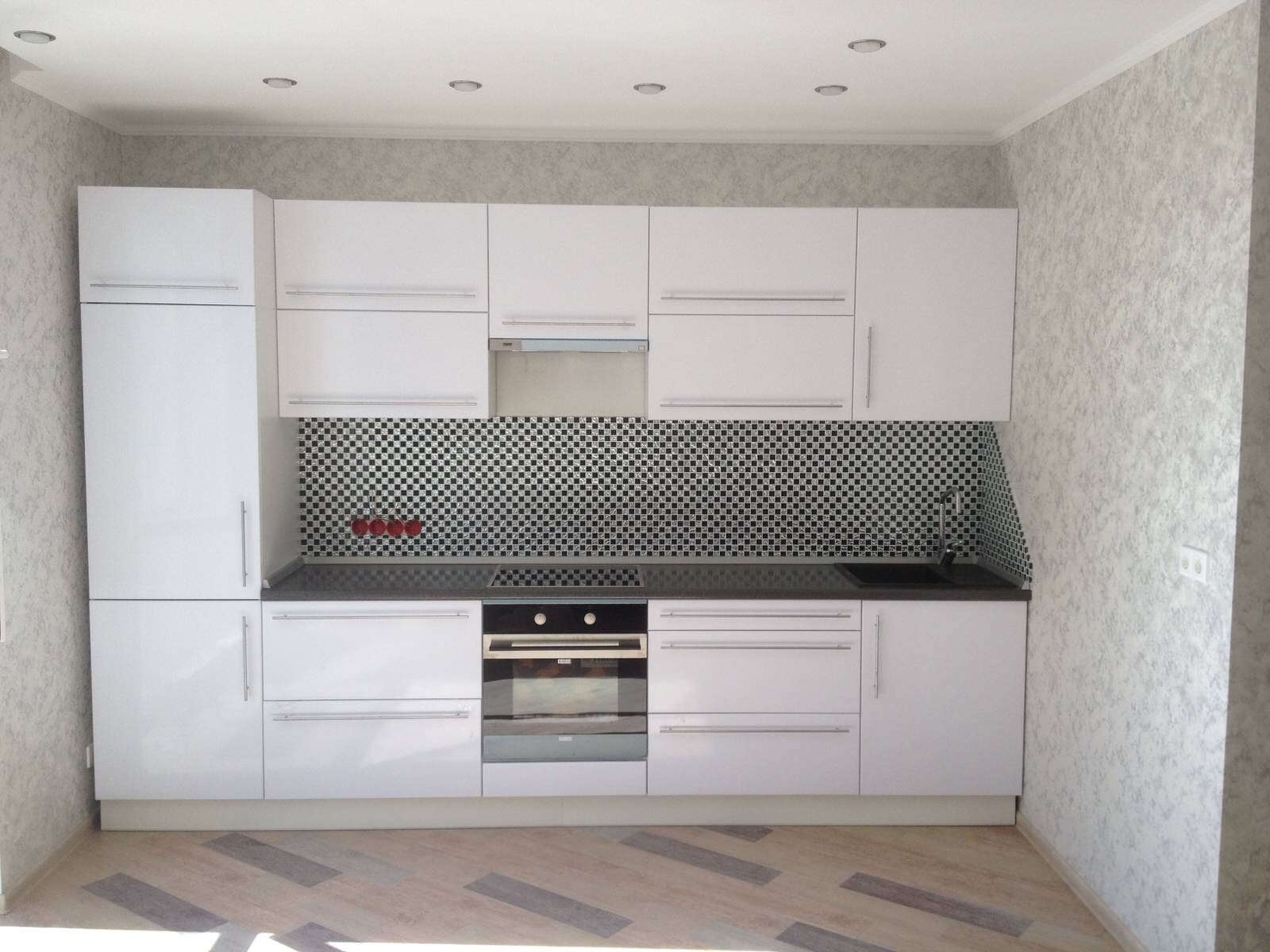 Кухня глянец прямая