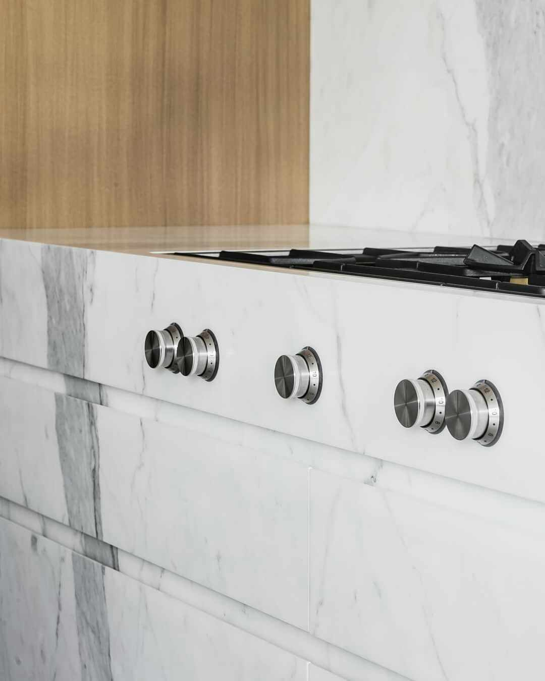 Фоновое изображение профиля SELVS.LAB