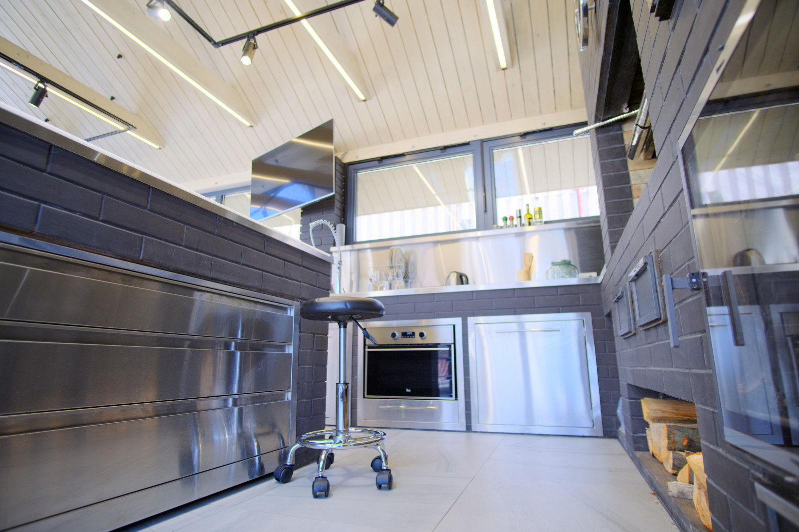 Гриль-зона с баней