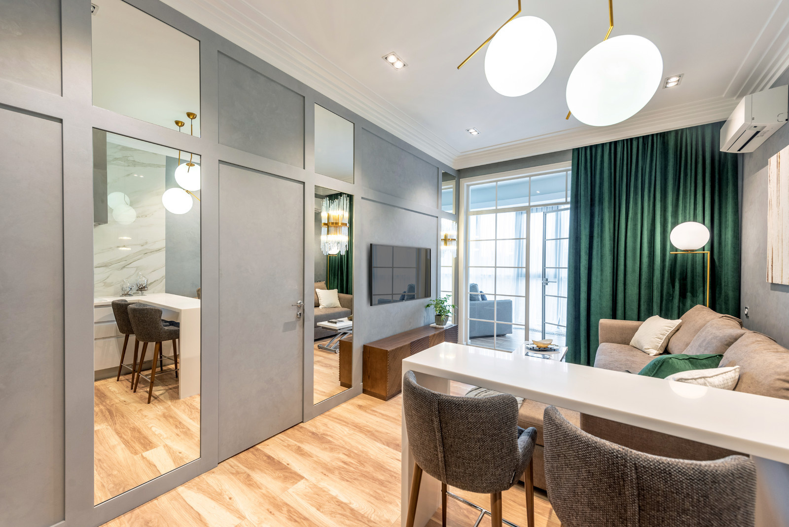 Изумруд на Парковой