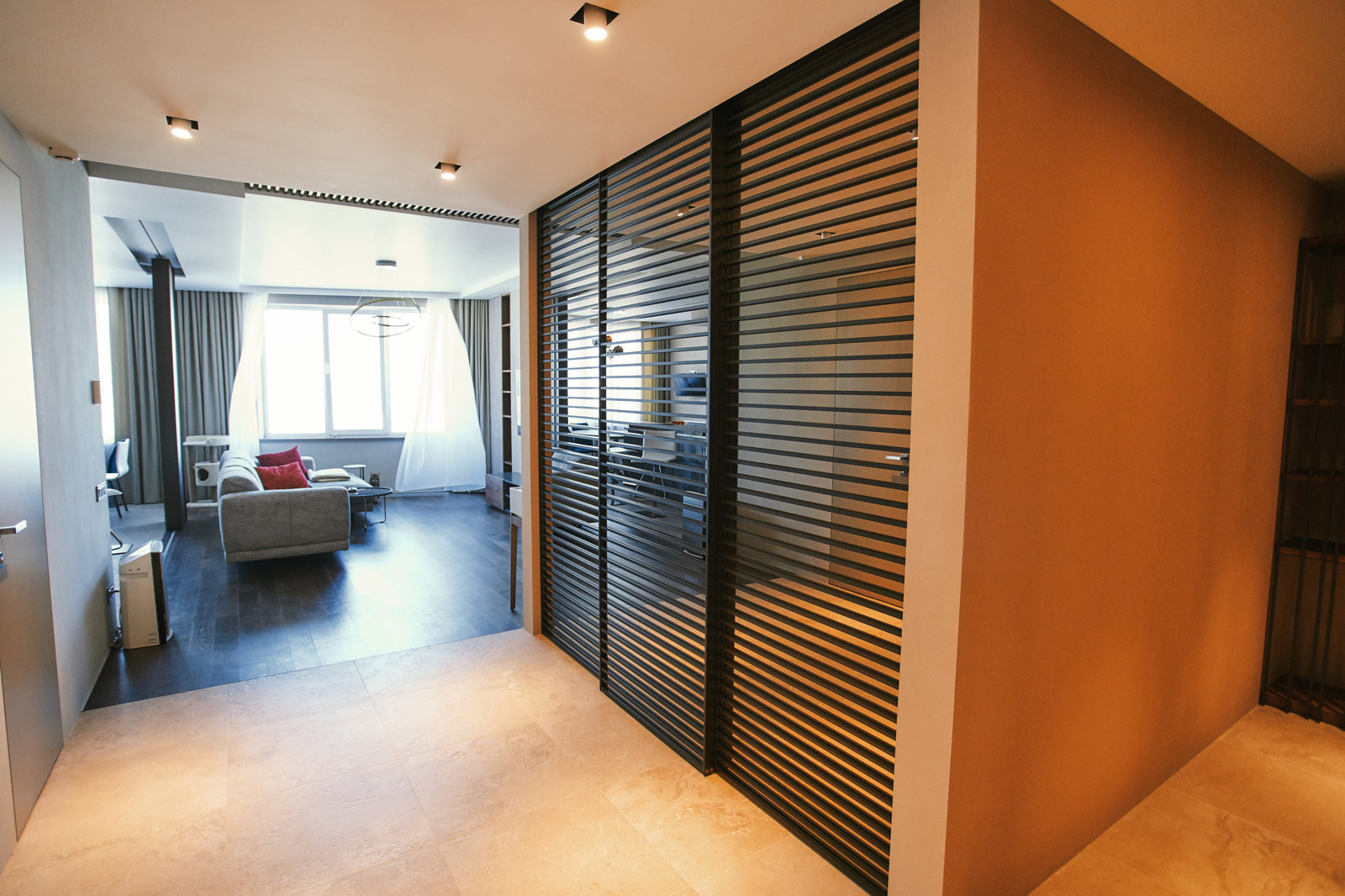 Подвесные двери raumplus с накладными разделителями S1200 Air