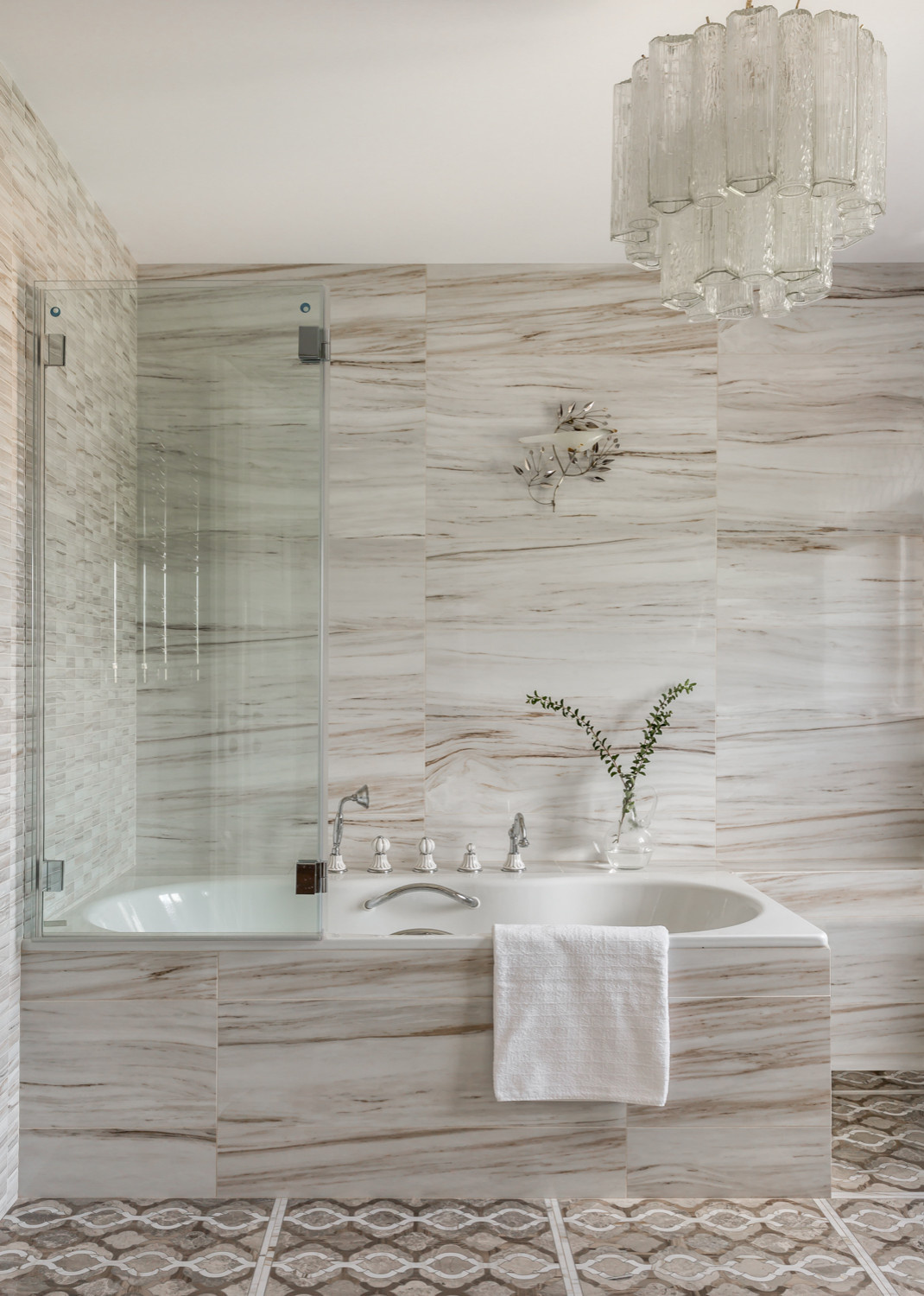 В гостях: Дом у озера — с малиновой гостиной