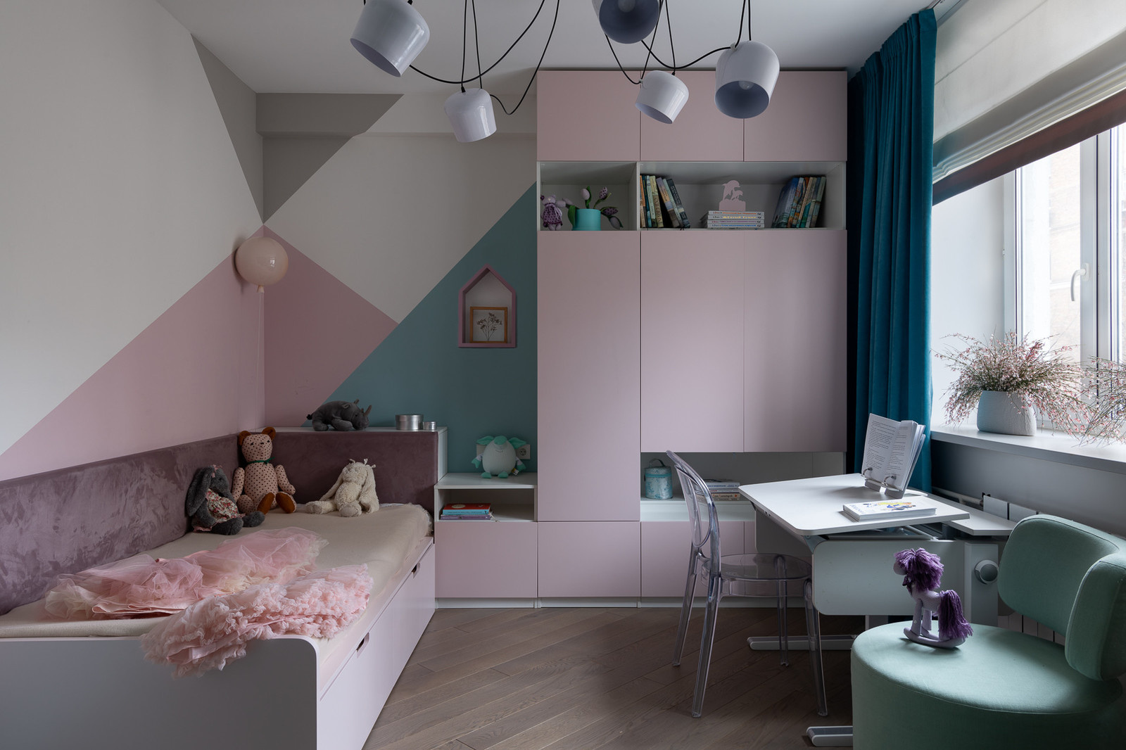 Пространство для девочек/ Girls’s space