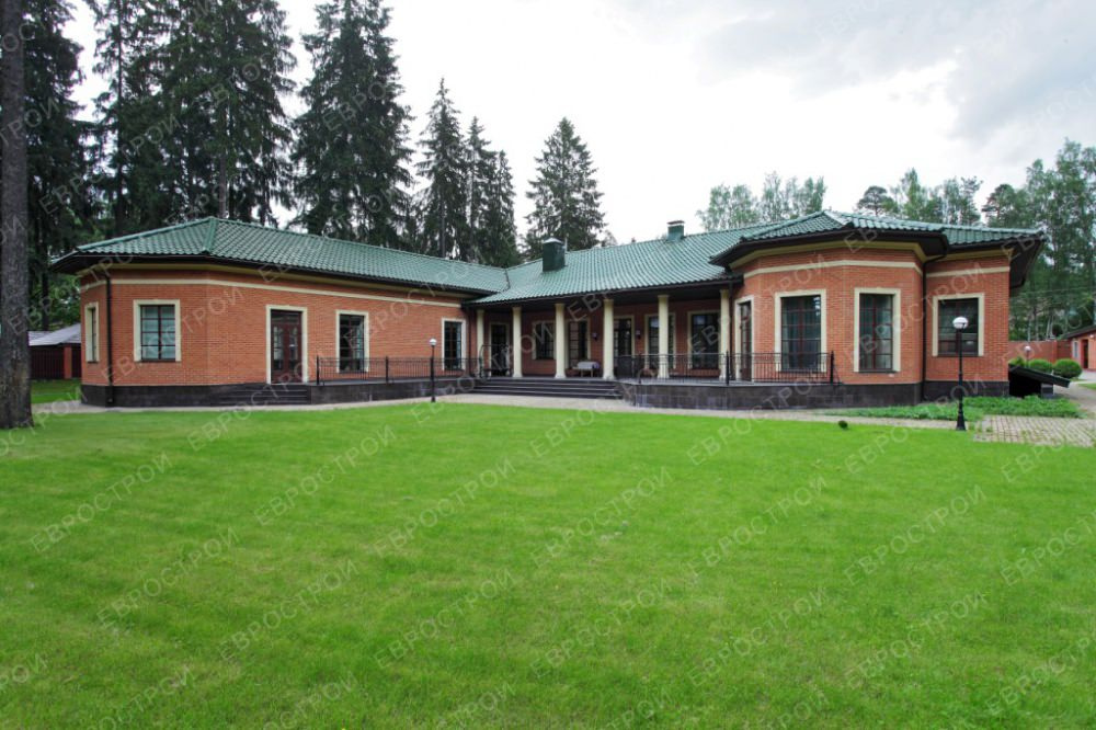Загородный дом в Репино, площадь 560м2