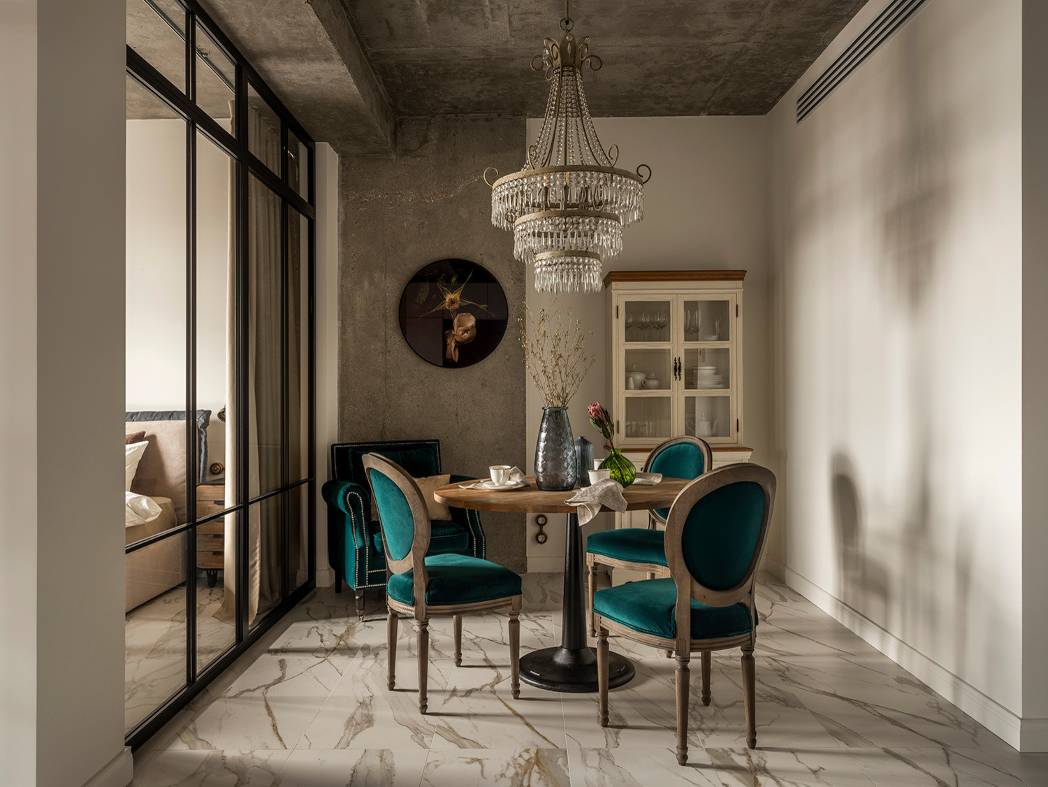 Обложка статьи: Houzz тур: Квартира для студента МГУ и его родителей