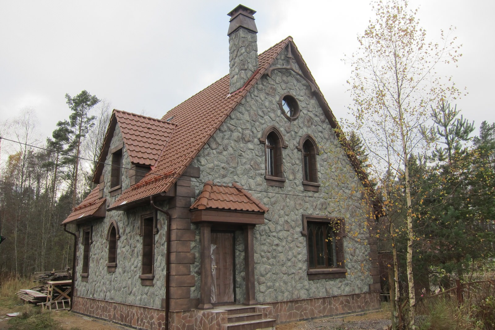 Готический дом