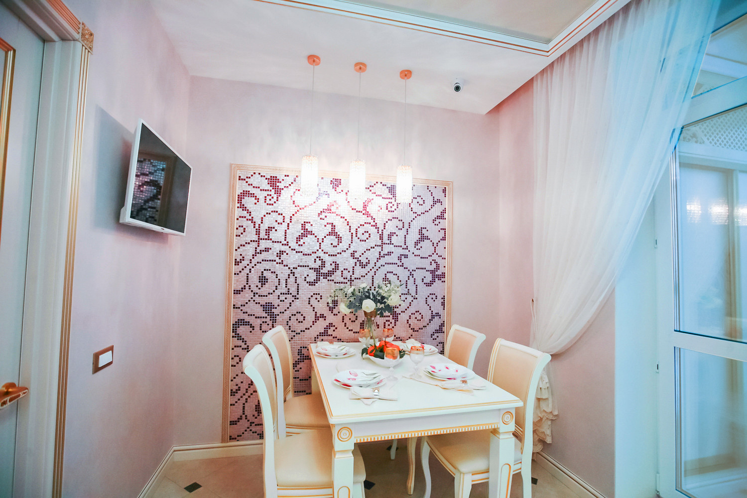 кухня в пастельных оттенках