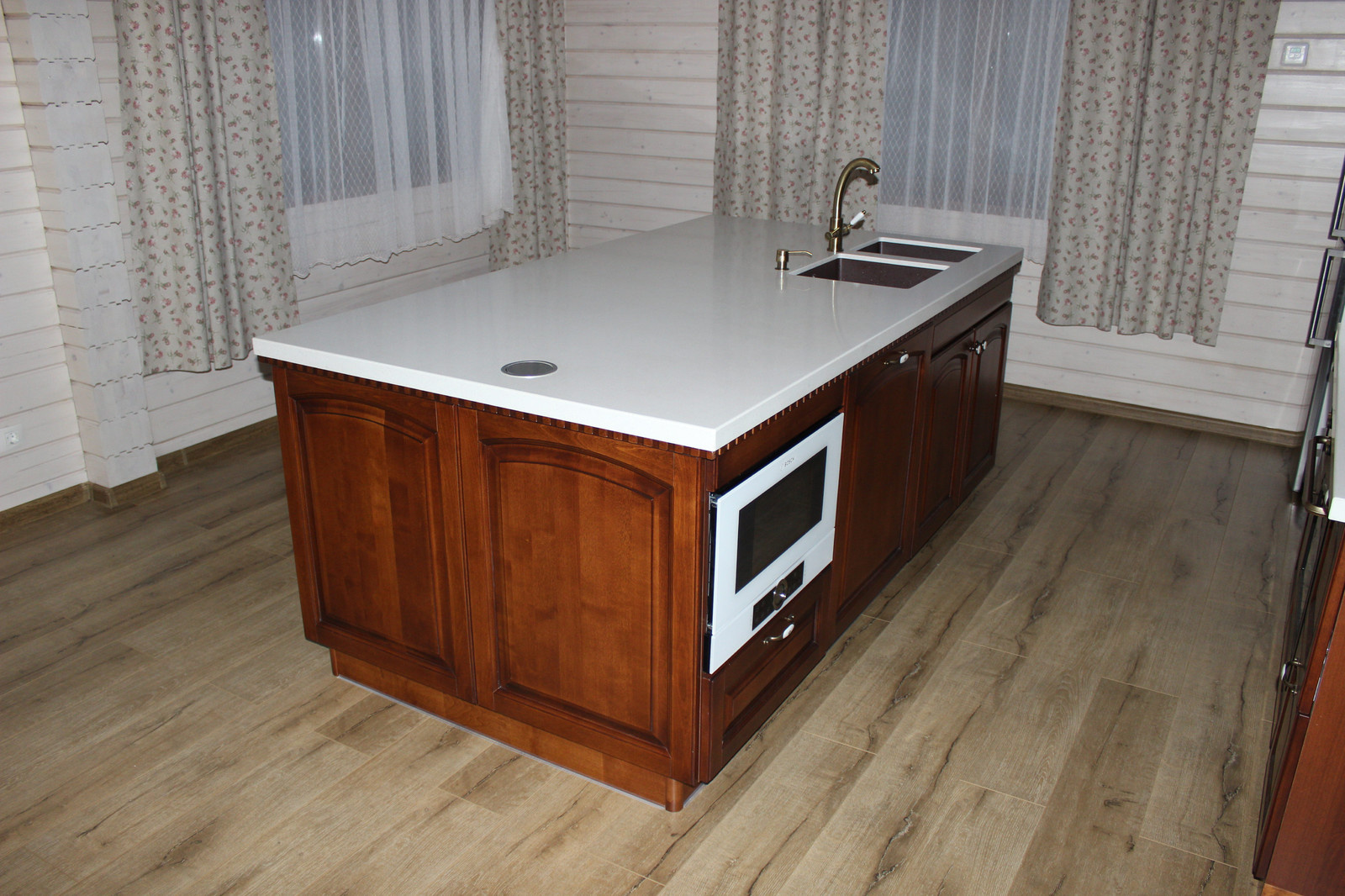 Елена Лихачева/ Дизайнер кухонной мебели