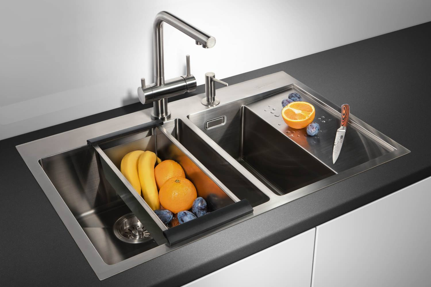 OMOIKIRI Кухонные мойки и смесители