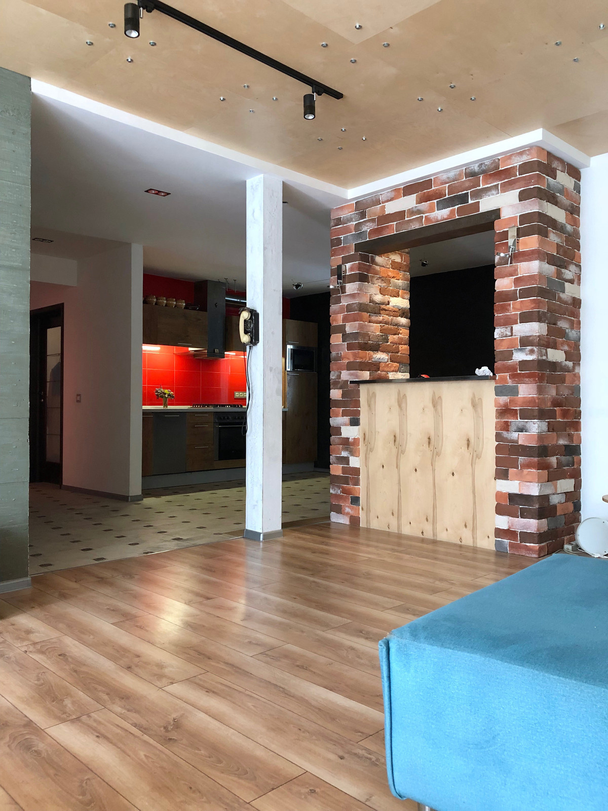 THE LOFT
