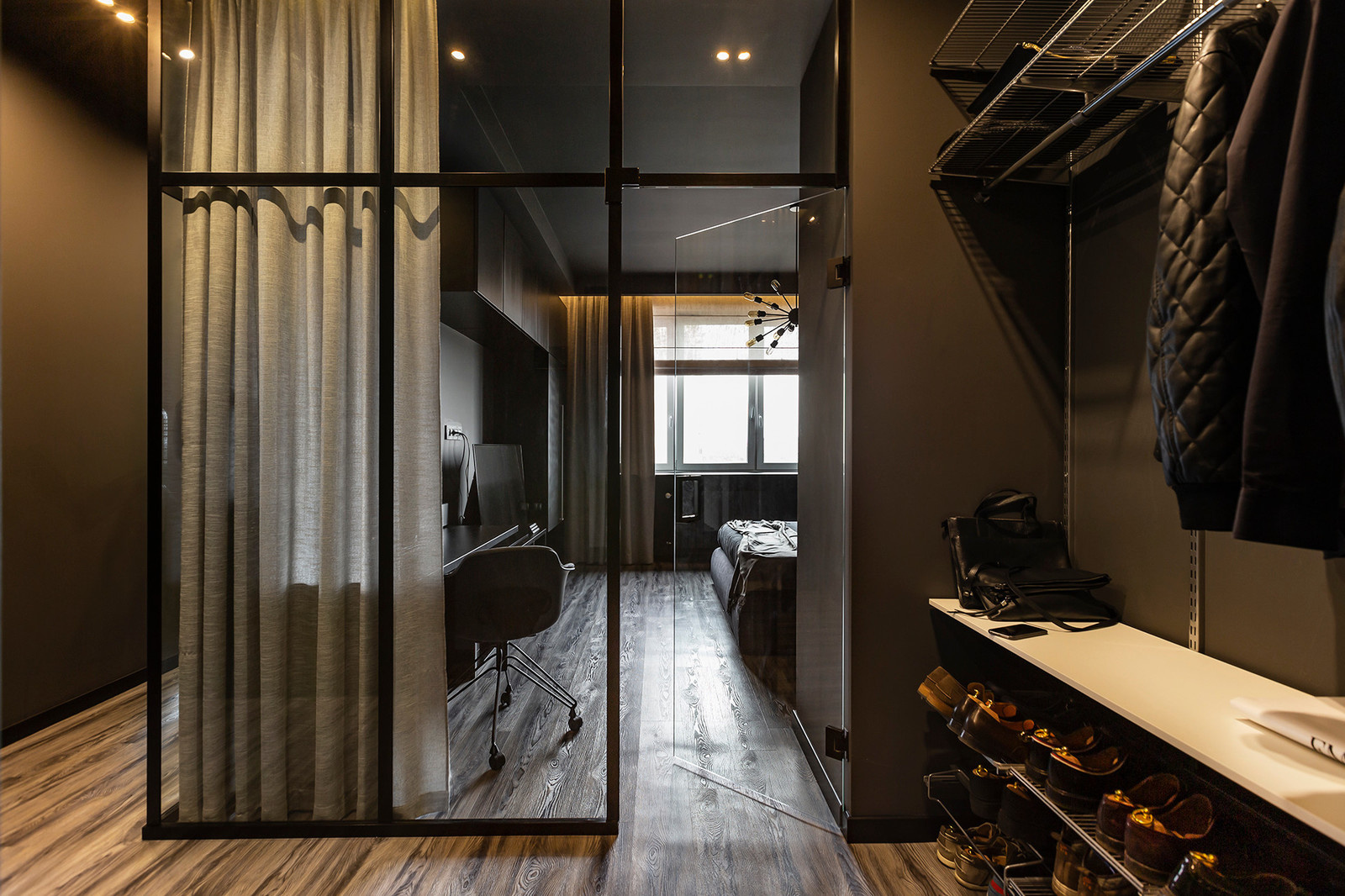 Мужской интерьер в оттенках чёрного