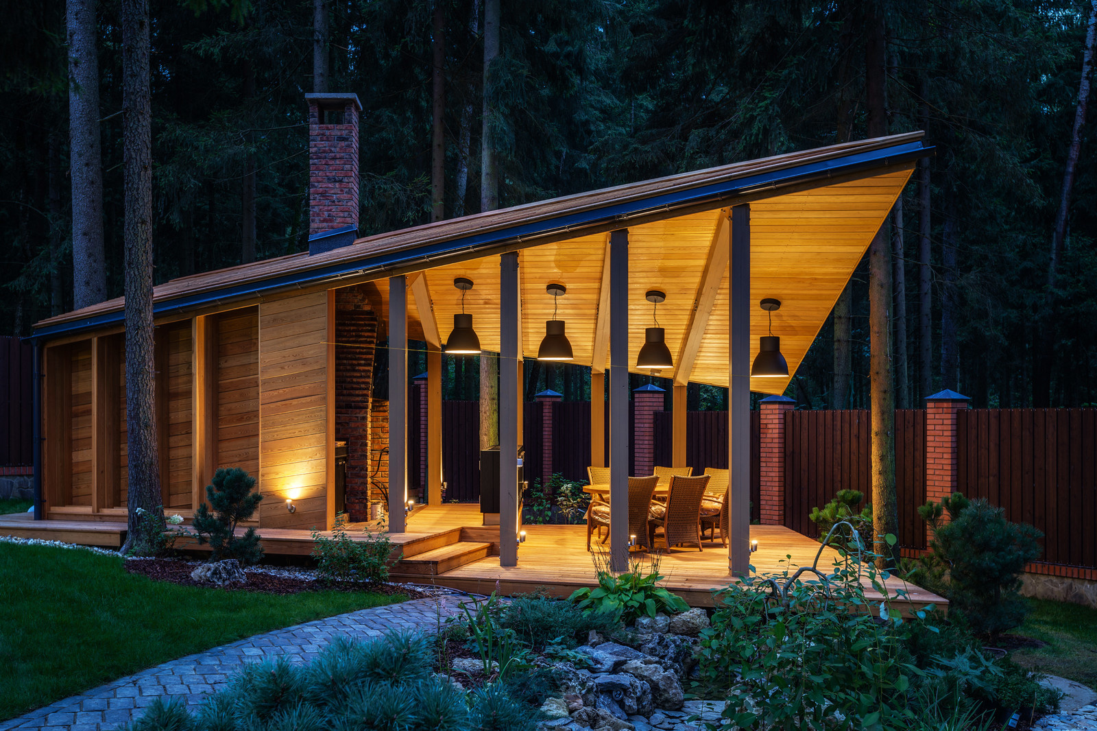 Просто фото: Летние кухни из 37 российских проектов