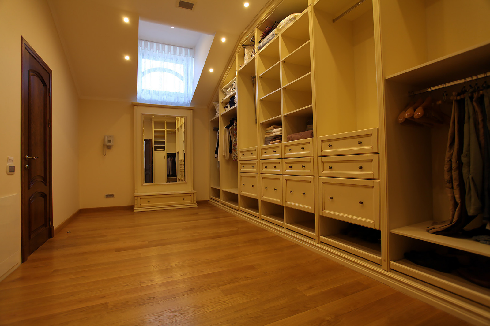 Александр Буйместру