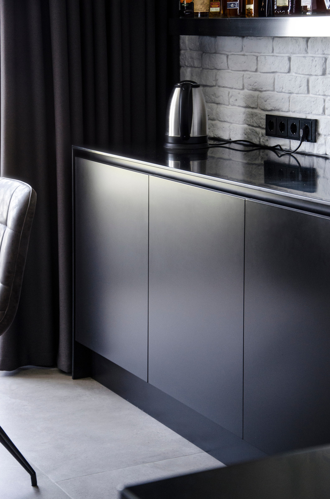 Строгость и немного озорства