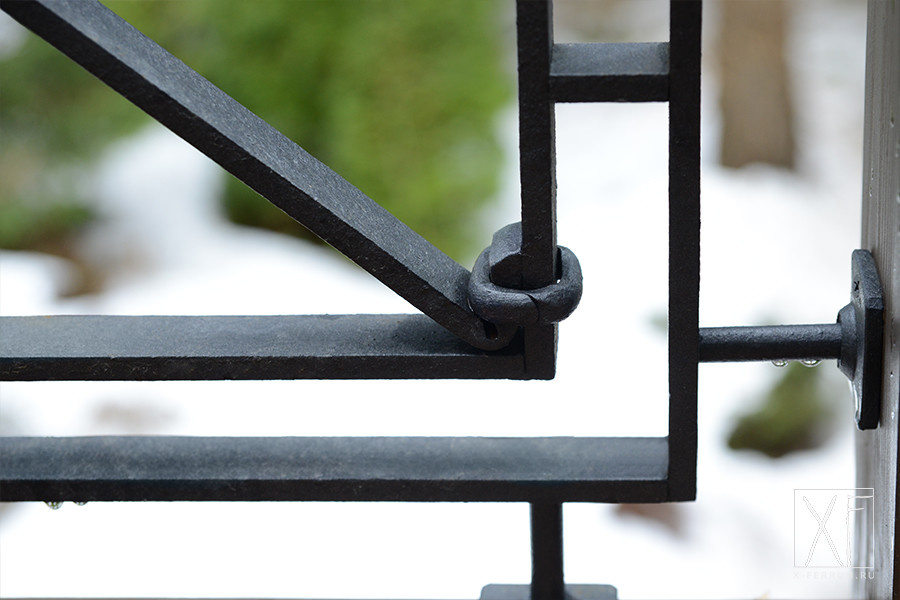 Кованое ограждение террасы