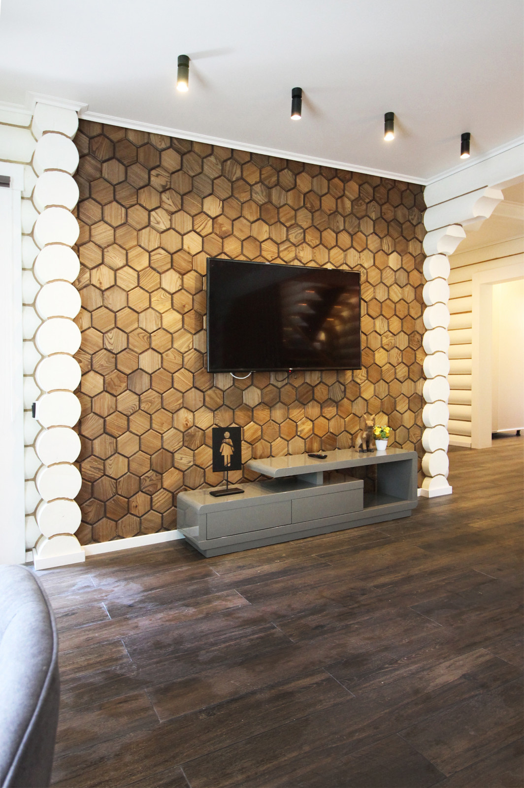 Срубовой коттедж 38 в п.Рощино, Ленинградская обл. Царство-Королевство